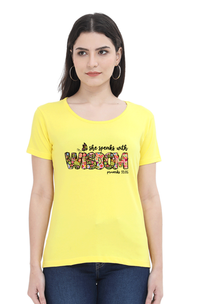 She speaks with wisdom, Women's t-shirt